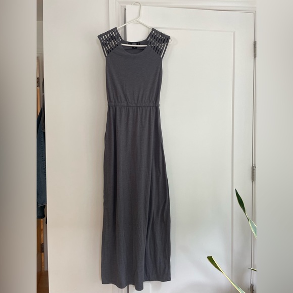 Icône maxi dress from Simons S in grey - Picture 1 of 5